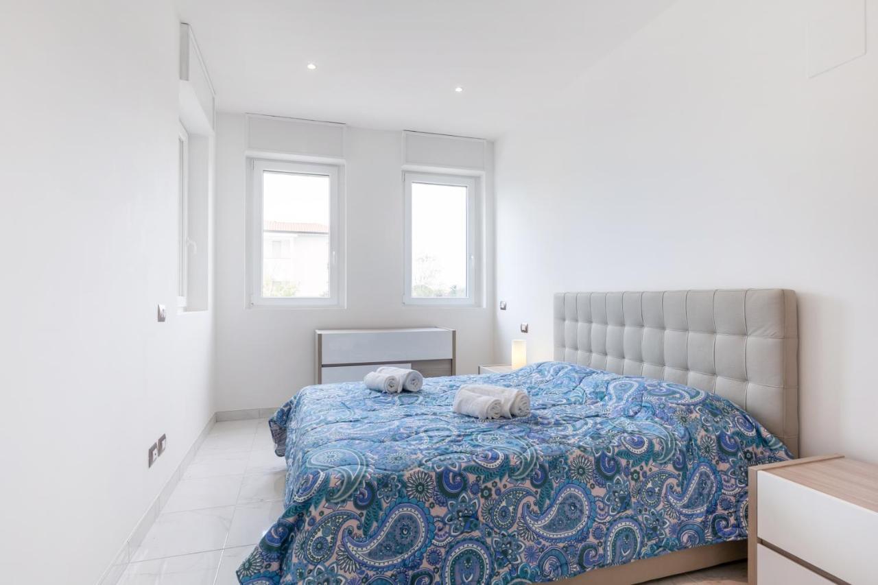 Apartmán Seaside Flat With Swimming Pool And Private Parking Calambrone Exteriér fotografie