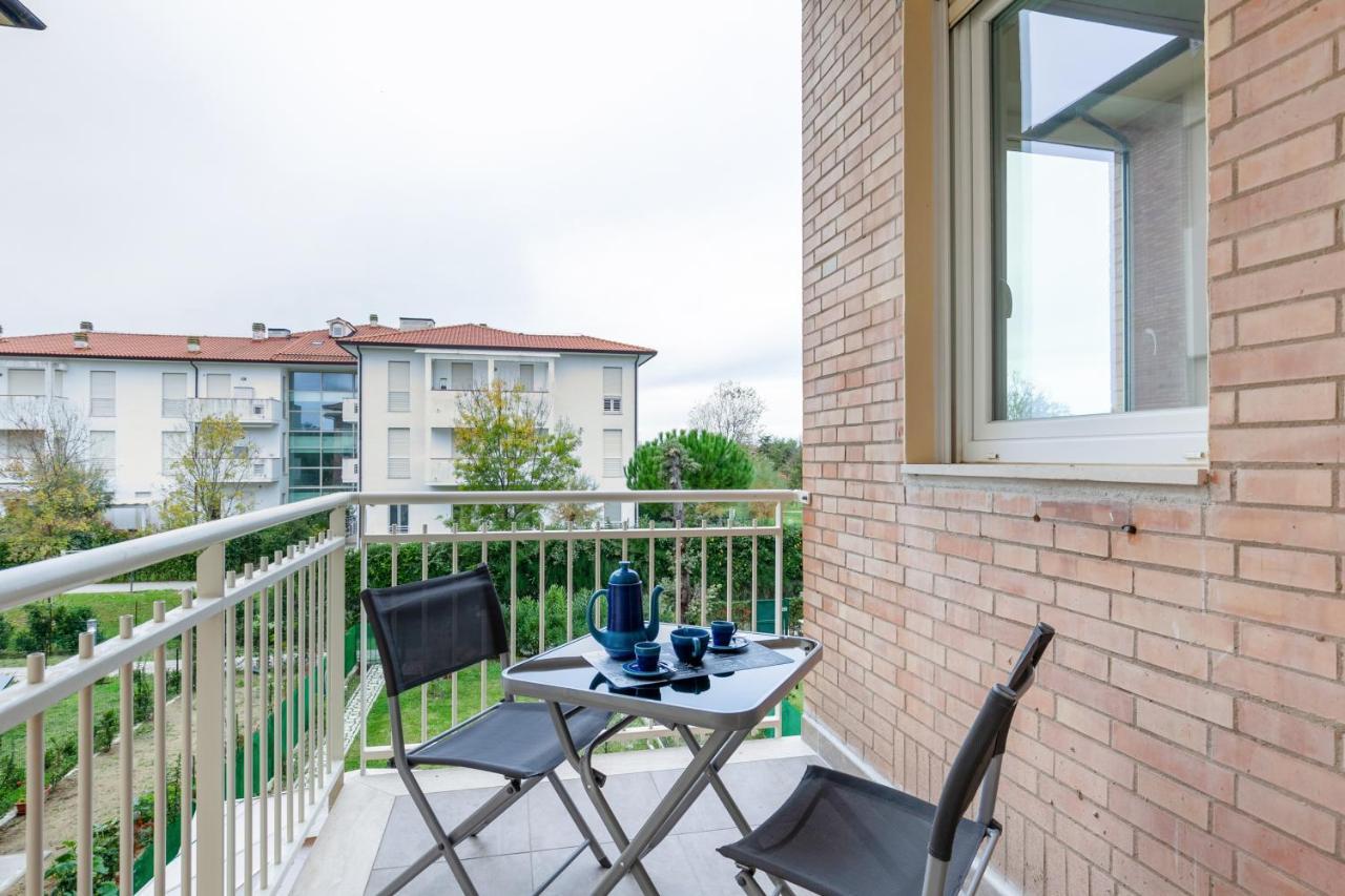 Apartmán Seaside Flat With Swimming Pool And Private Parking Calambrone Exteriér fotografie